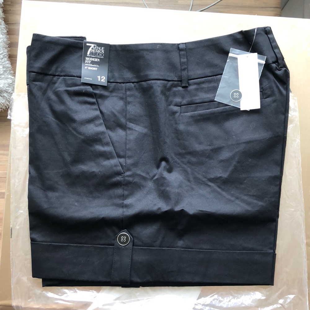 NY&Co modern fit shorts